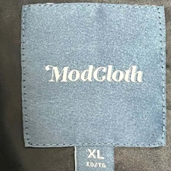 Modcloth Cheers to the New Year Double Breasted Velvet Blazer - Black - 1X - Picture 9 of 9